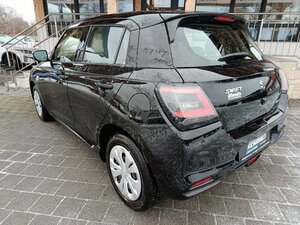 Suzuki SWIFT CLUB HYBRID 14.297 km 15.460 &euro; Höhenkirchen-Siegertsbrun 85635