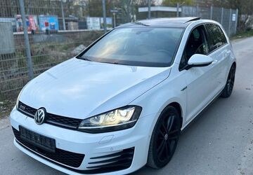 VW Golf 241.682 km 9.900 &euro; München 81929