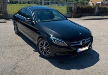 Mercedes-Benz 220 194.230 km 14.000 &euro; Taufkirchen-Potzham 82024