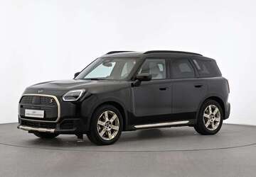 Mini Countryman SE All4 7.487 km 42.013 &euro; München 80788