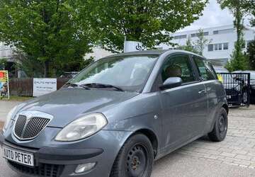 Lancia Ypsilon 192.600 km 2.400 &euro; Riemerling 85521