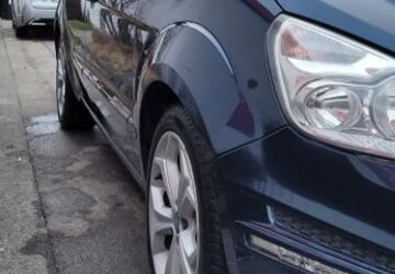 Ford S-Max 176.000 km 5.300 &euro; München 81549