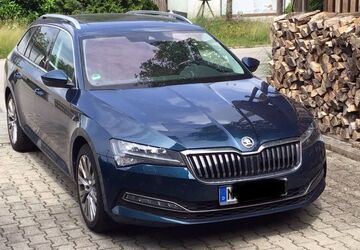 Skoda Superb 89.000 km 22.400 &euro; Grünwald 82031