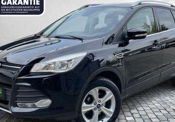Ford Kuga 121.960 km 10.790 &euro; München 81827