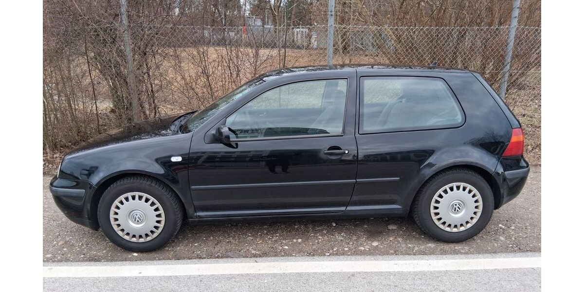VW Golf 253.000 km 2.100 &euro; München 81679