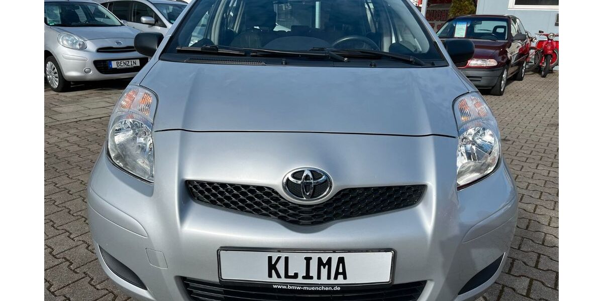 Toyota Yaris 114.000 km 3.990 &euro; München 81825