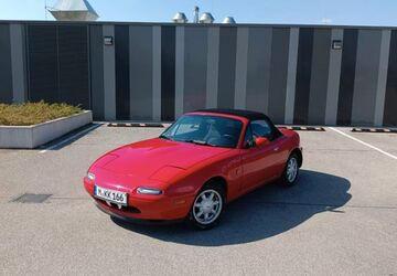 Mazda MX-5 251.000 km 8.000 &euro; München 81825