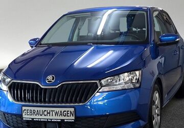 Skoda Fabia 8.100 km 14.460 &euro; München 80935