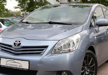 Toyota Verso 141.279 km 7.990 &euro; München 81243
