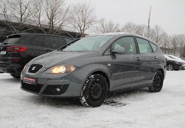 Seat Altea 95.000 km 6.890 &euro; München 81243