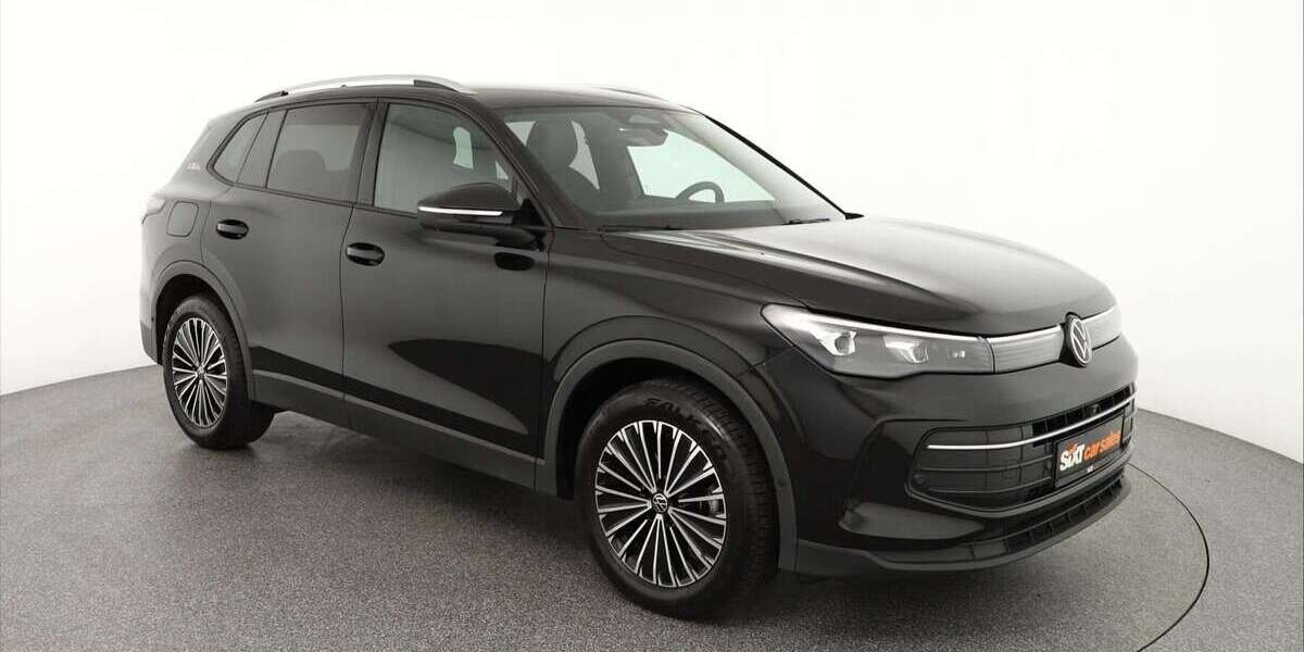 VW Tiguan 32.489 km 33.330 &euro; Garching 85748