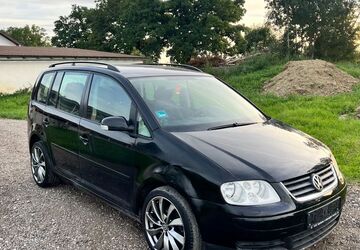 VW Touran 268.000 km 1.499 &euro; Neufahrn 85375