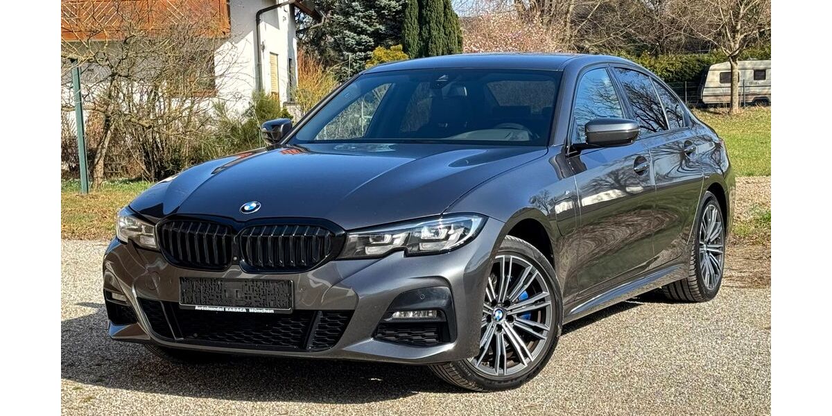 BMW 330 119.000 km 27.490 &euro; München 80992