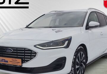 Ford Focus 25.000 km 24.950 &euro; Fürstenfeldbruck 82256