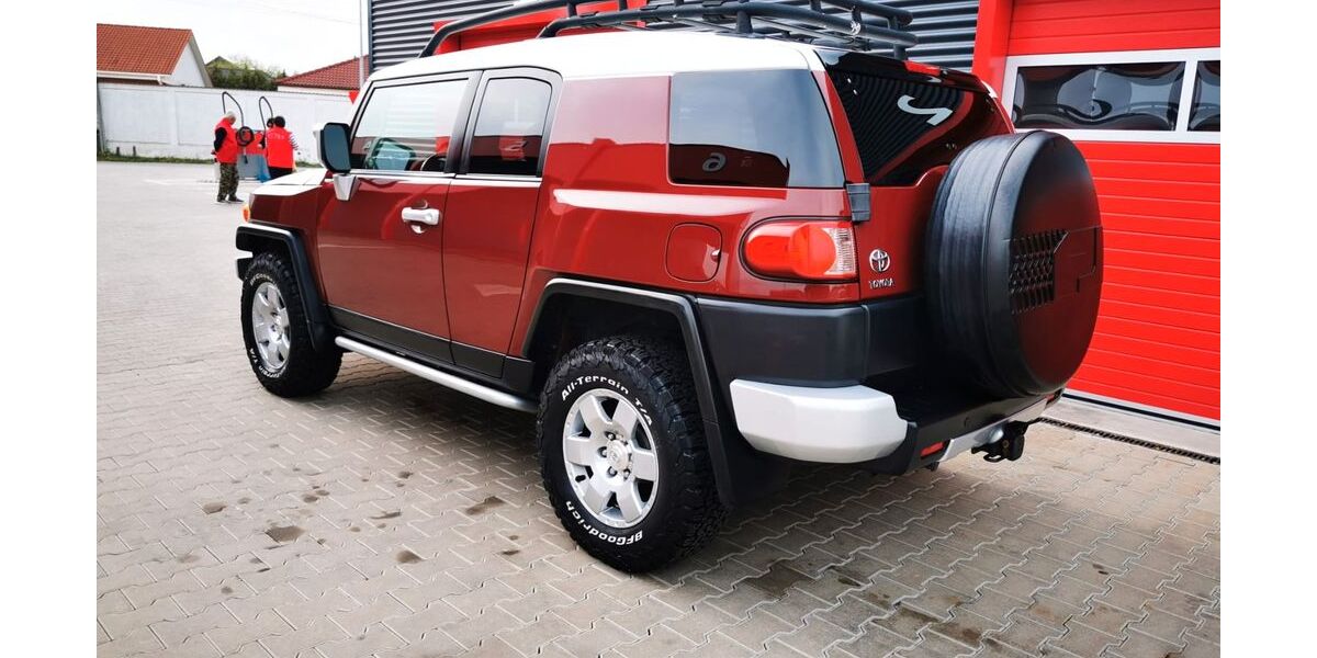 Toyota FJ 190.000 km 26.500 &euro; München 81371