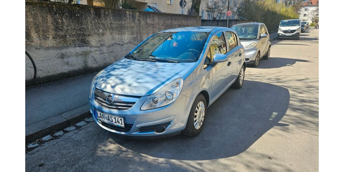 Opel Corsa 61.000 km 3.750 &euro; München 80634