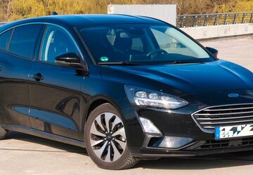 Ford Focus 100.670 km 10.900 &euro; Poing 85586