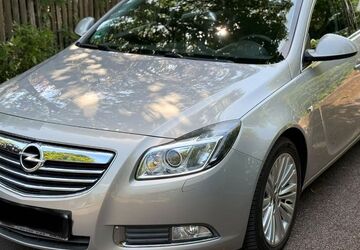 Opel Insignia 97.000 km 6.490 &euro; München 81827
