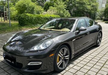 Porsche Panamera 230.500 km 19.900 &euro; München 81929