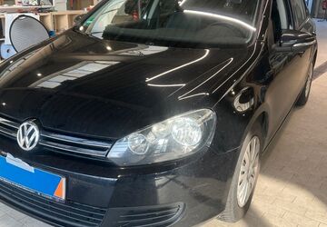 VW Golf 211.800 km 4.999 &euro; Eching 84174