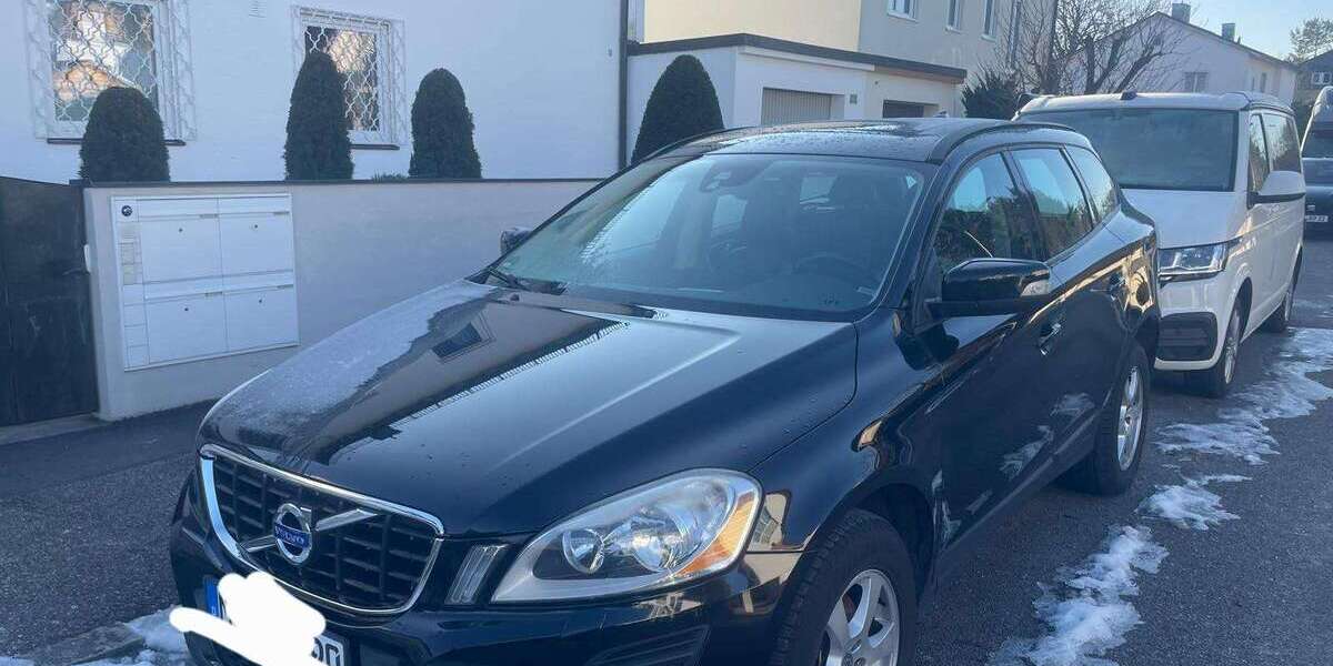 Volvo XC60 142.300 km 12.400 &euro; München 81929