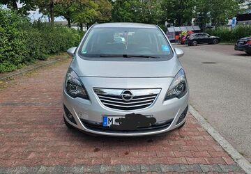 Opel Meriva 146.000 km 3.100 &euro; München 81375