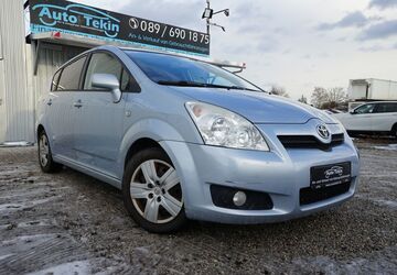 Toyota Corolla Verso 247.249 km 3.950 &euro; München 81829