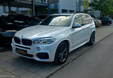 BMW X5 148.000 km 33.950 &euro; München 81673