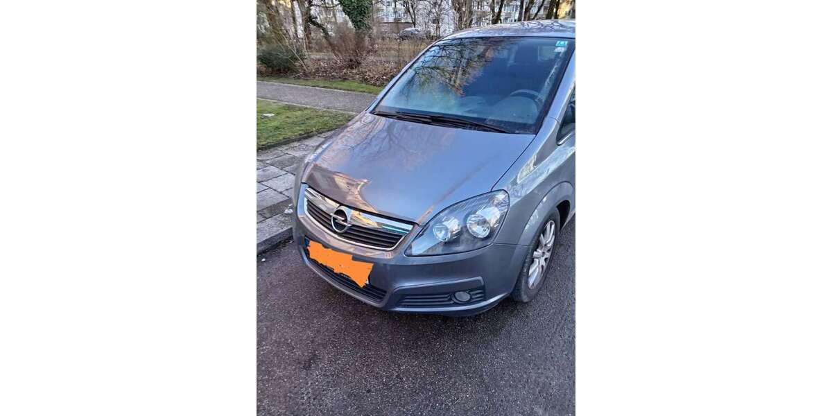 Opel Zafira 194.000 km 2.450 &euro; München 80935