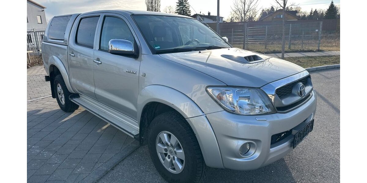 Toyota Hilux 162.000 km 18.900 &euro; Höhenkirchen-Siegertsbrunn 85635
