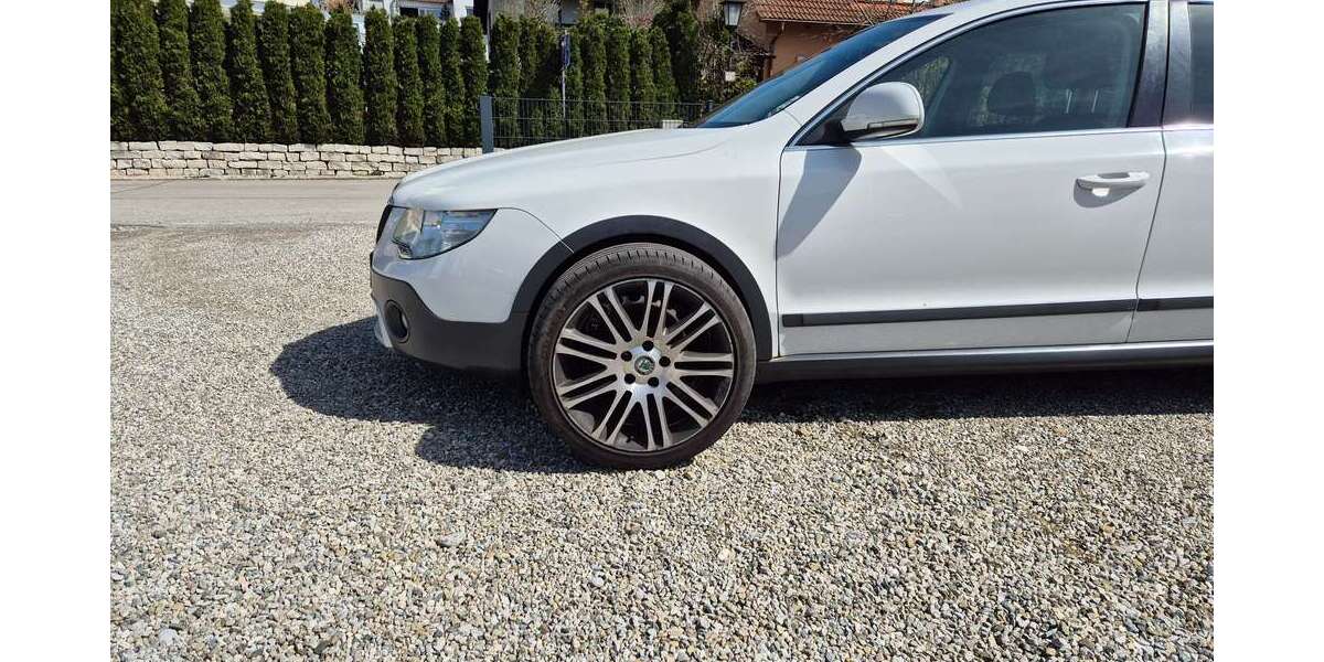 Skoda Superb 216.200 km 6.700 &euro; Baldham 85598