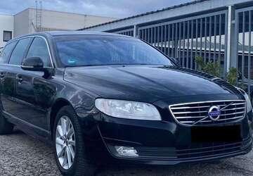 Volvo V70 144.000 km 13.999 &euro; München 80807