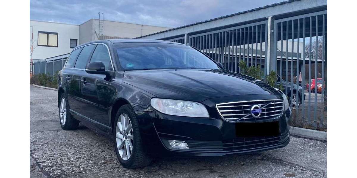 Volvo V70 144.000 km 13.999 &euro; München 80807