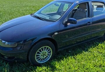 Seat Leon 122.200 km 2.990 &euro; München 80997