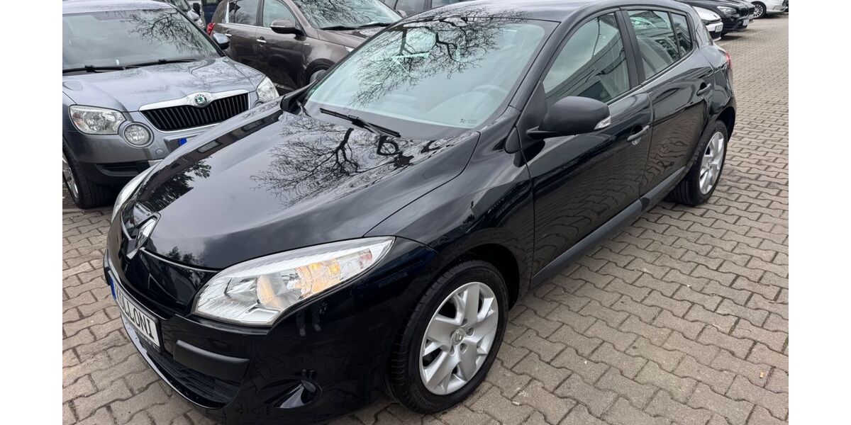 Renault Megane 16.646 km 5.999 &euro; München OT Aubing-Lochhausen-Langwied 81243