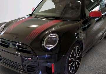 Mini John Cooper Works 2.627 km 37.679 &euro; München 80788