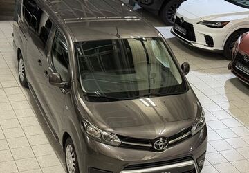 Toyota Proace (Verso) 51.305 km 30.898 &euro; Poing bei München 85586