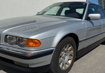 BMW 728 140.000 km 8.990 &euro; München 80689