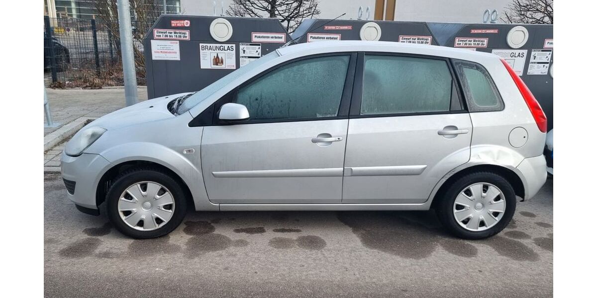 Ford Fiesta 157.000 km 1.600 &euro; München 81927