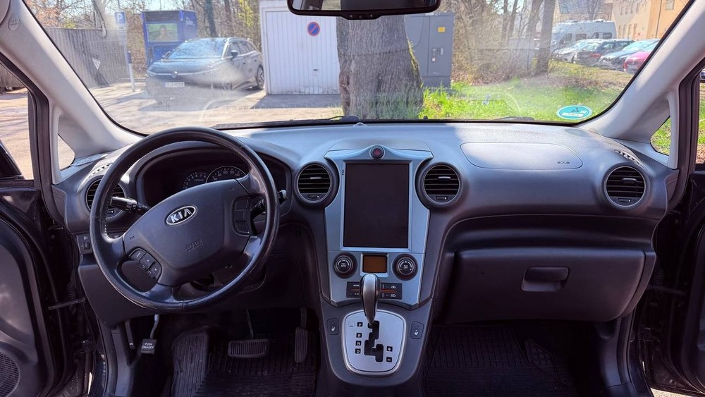 Kia Carens III 215.000 km 3.799 &euro; München 80313