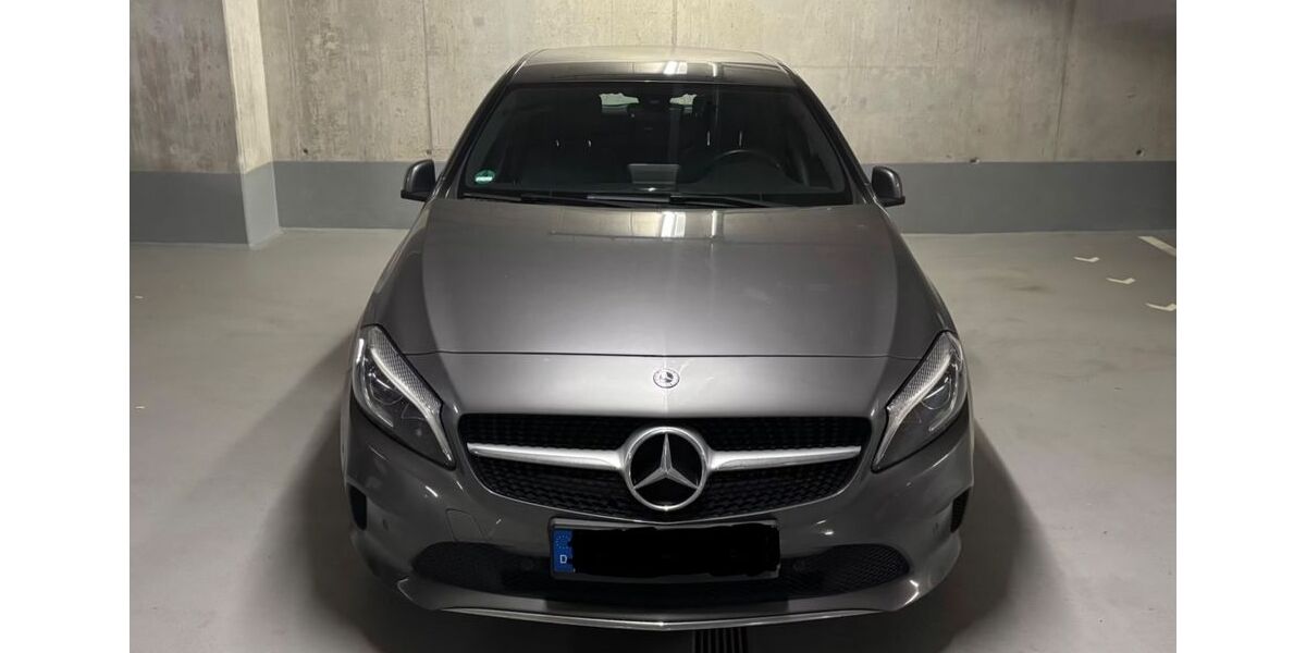 Mercedes-Benz A 180 84.000 km 16.200 &euro; München 80687