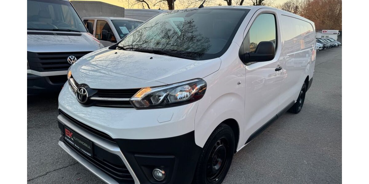 Toyota Proace (Verso) 148.100 km 16.990 &euro; München 81243