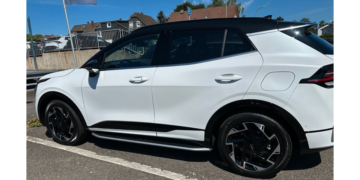 Kia Sportage 8.850 km 41.200 &euro; Seefeld 82229