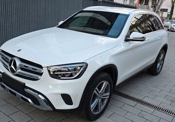 Mercedes-Benz GLC 300 37.300 km 37.999 &euro; München 80689