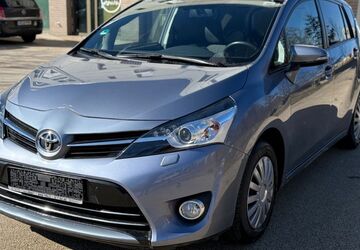 Toyota Verso 68.000 km 11.899 &euro; München 81677