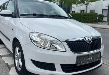 Skoda Fabia 182.000 km 1.999 &euro; München 81825