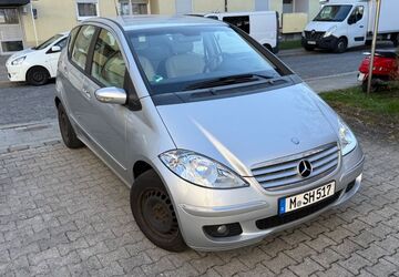 Mercedes-Benz A 150 107.000 km 3.200 &euro; München 80687