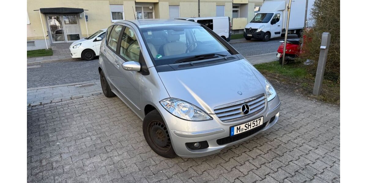 Mercedes-Benz A 150 107.000 km 3.200 &euro; München 80687