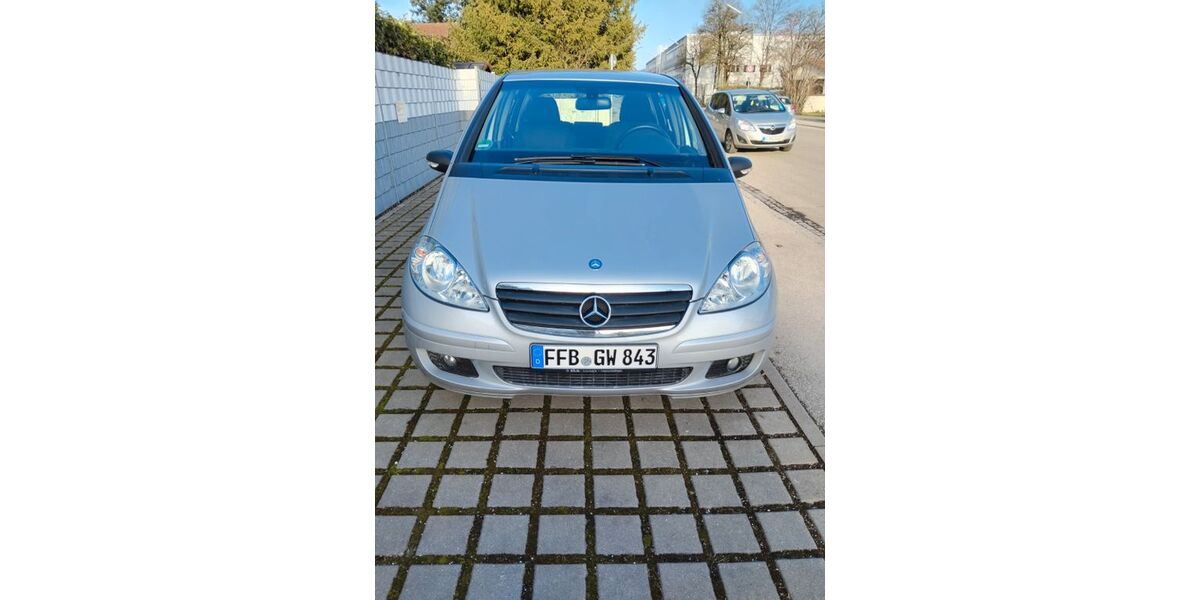 Mercedes-Benz A 180 68.000 km 5.200 &euro; Olching 82140