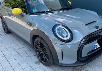 Mini Cooper SE 12.000 km 18.990 &euro; München 81249